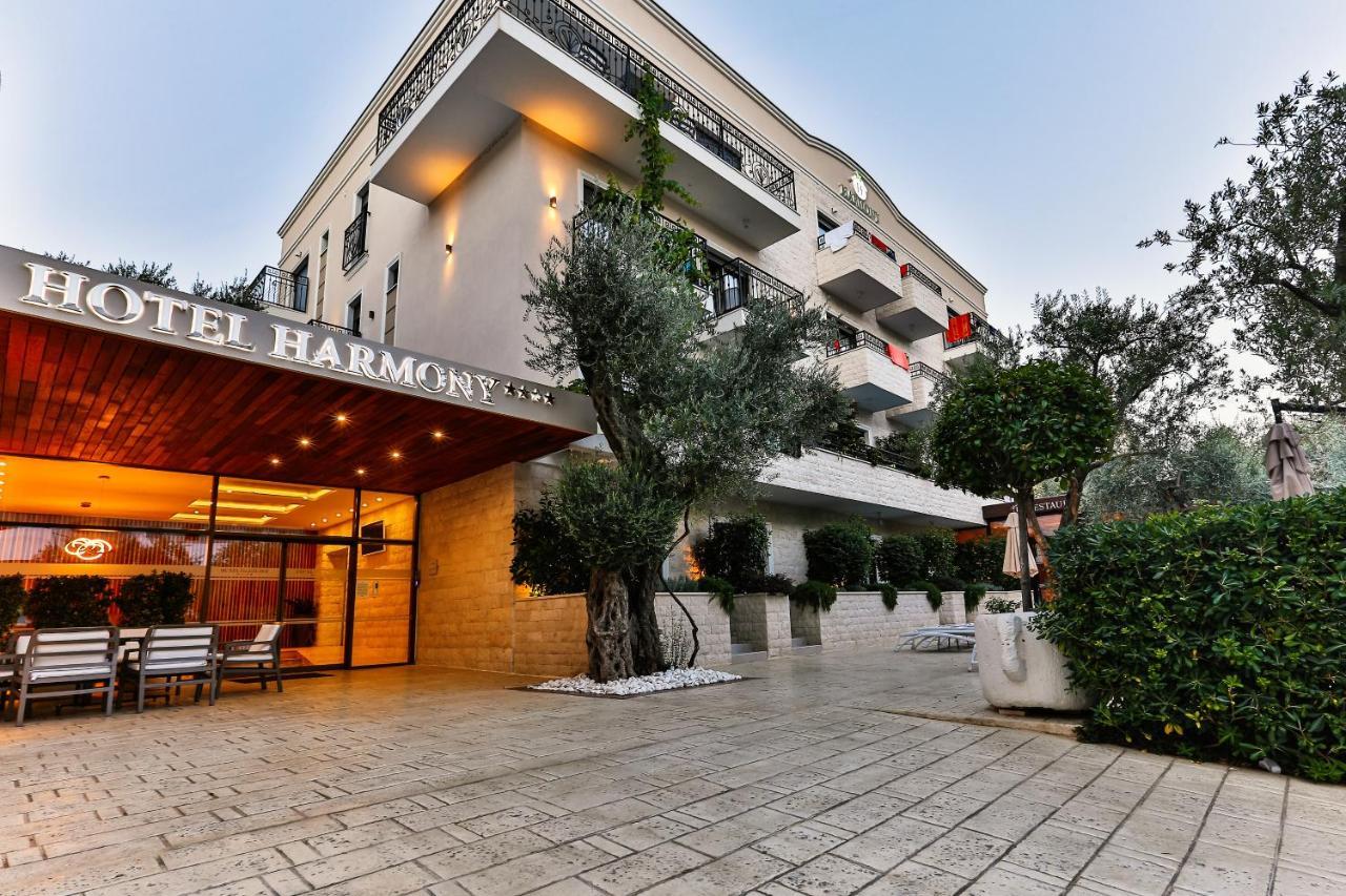 Hotel Harmony Petrovac Buitenkant foto