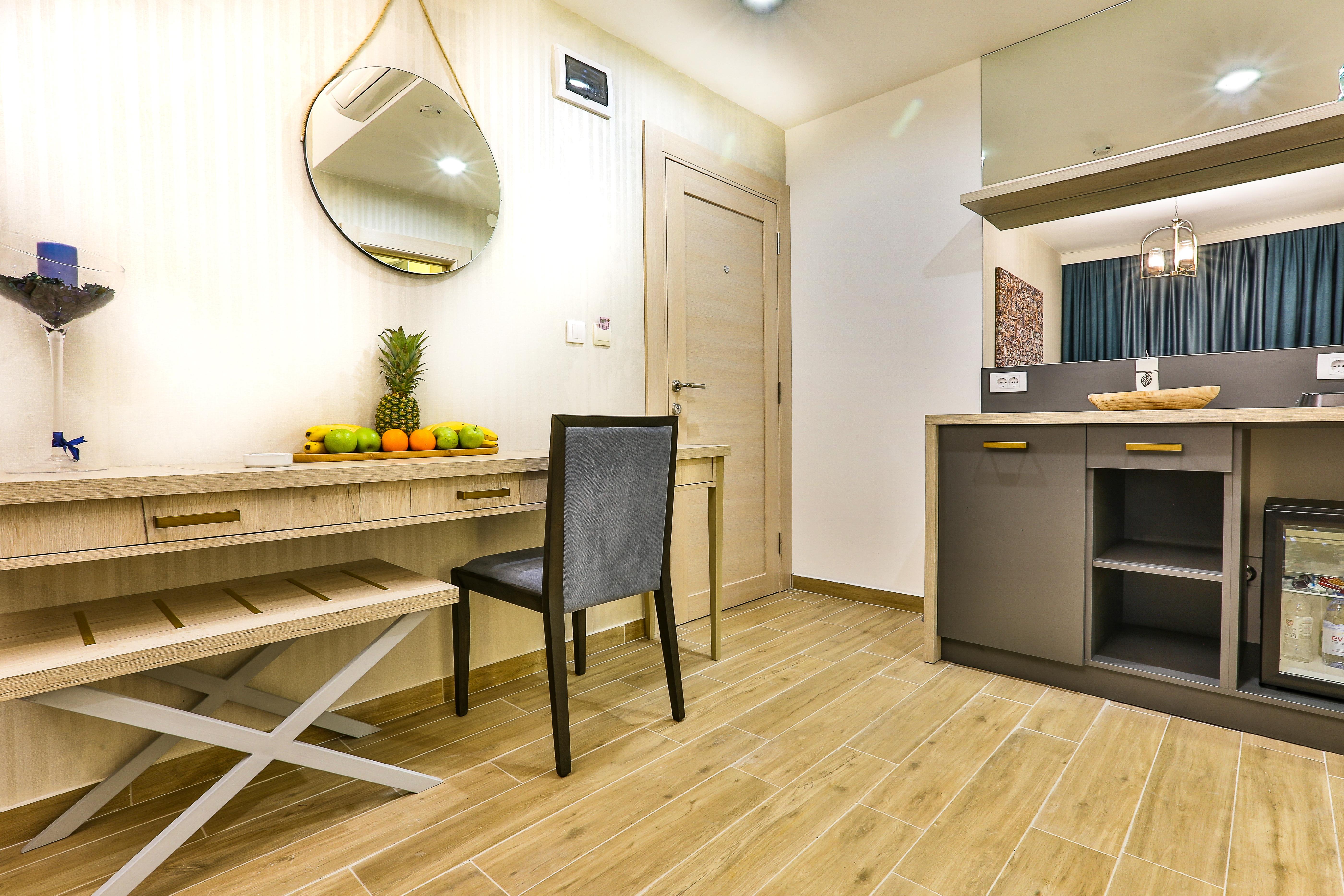Hotel Harmony Petrovac Buitenkant foto