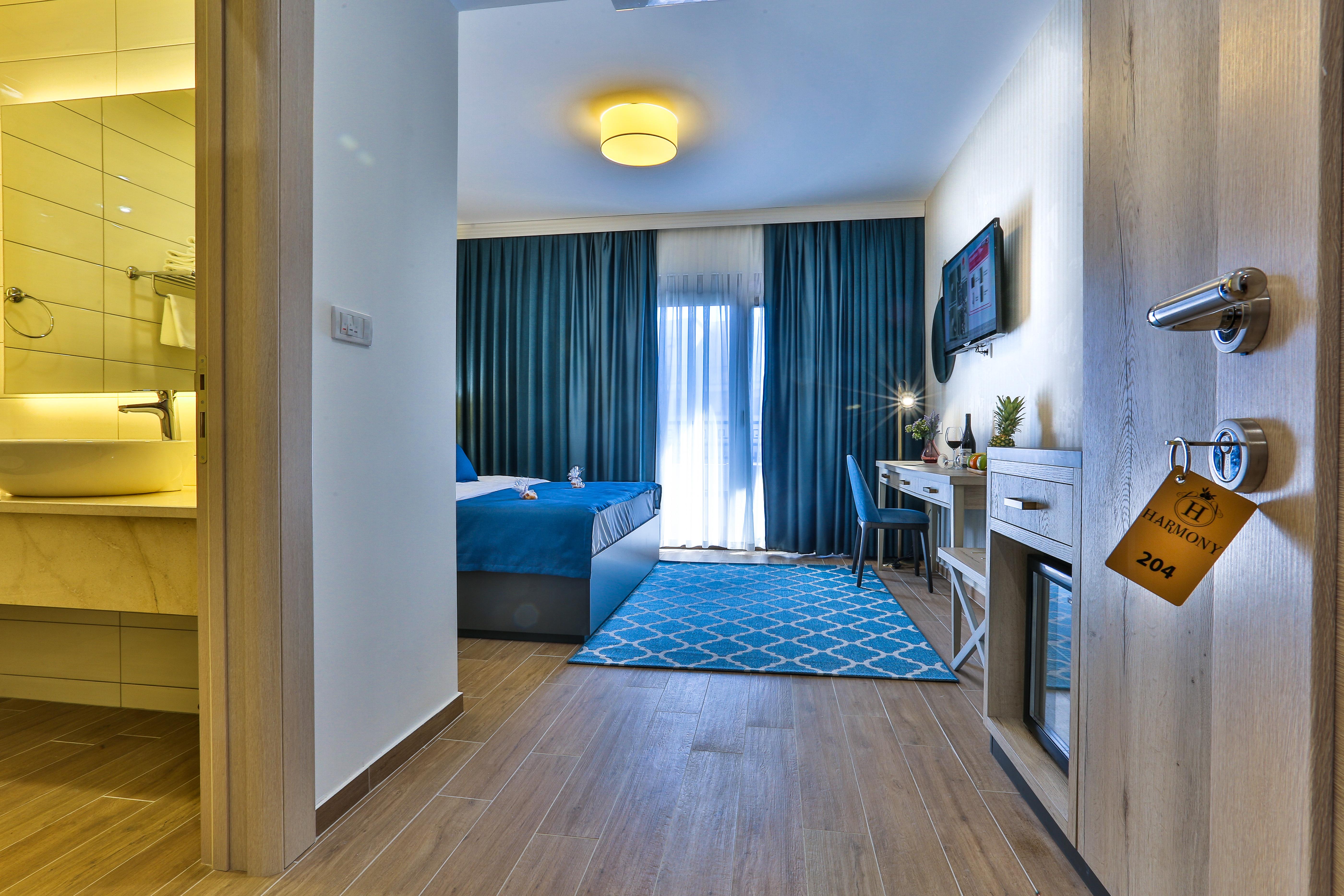 Hotel Harmony Petrovac Buitenkant foto