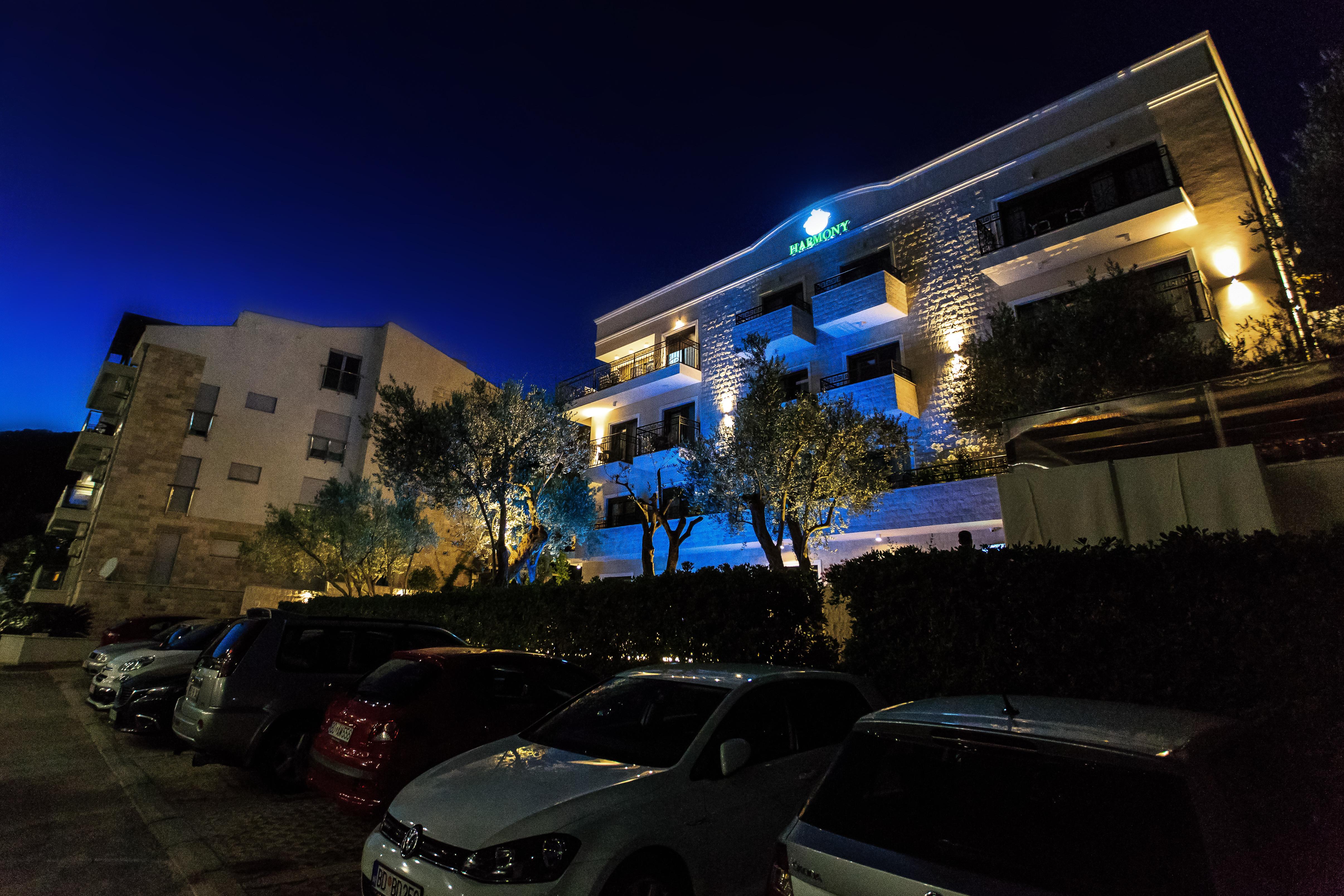 Hotel Harmony Petrovac Buitenkant foto