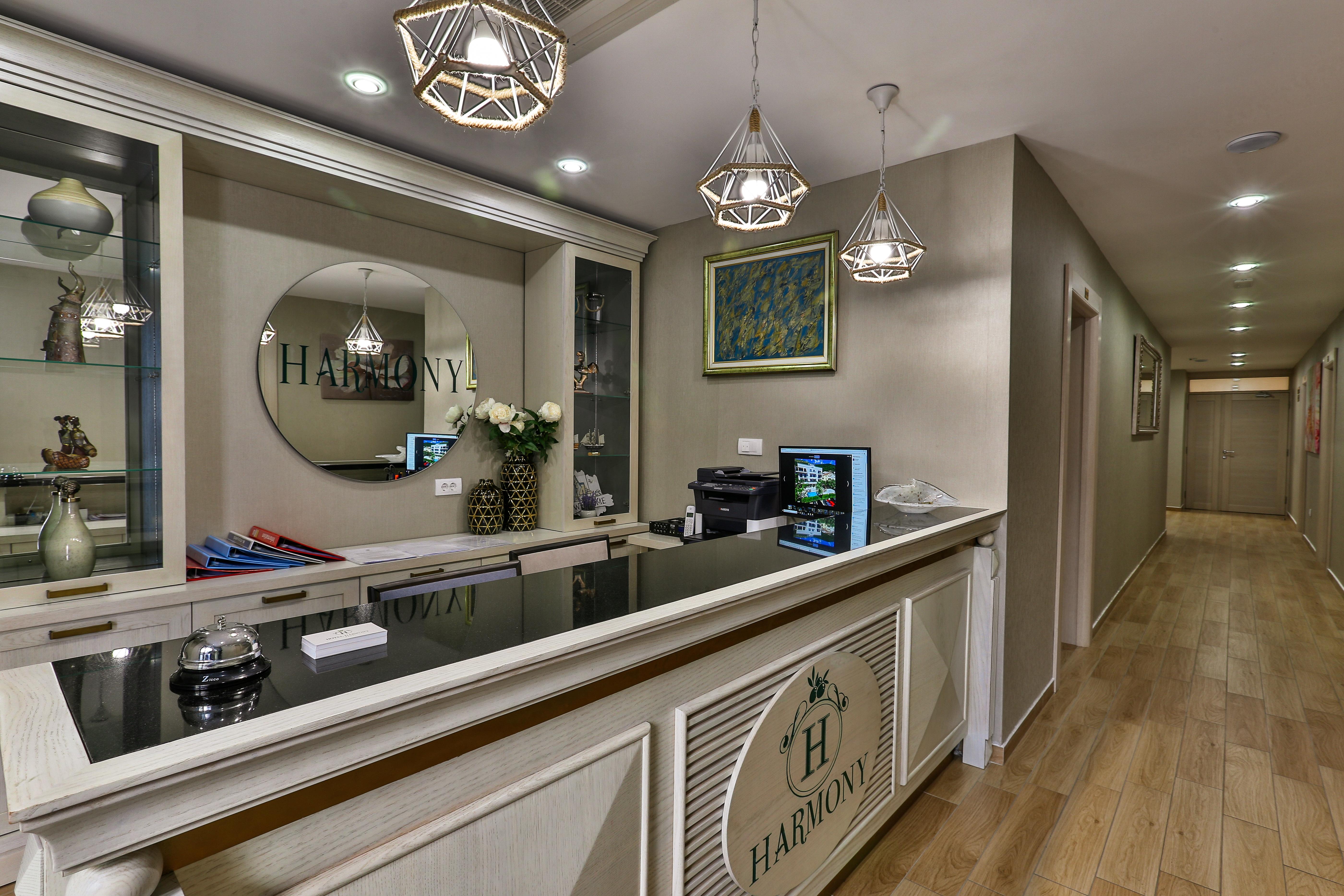 Hotel Harmony Petrovac Buitenkant foto