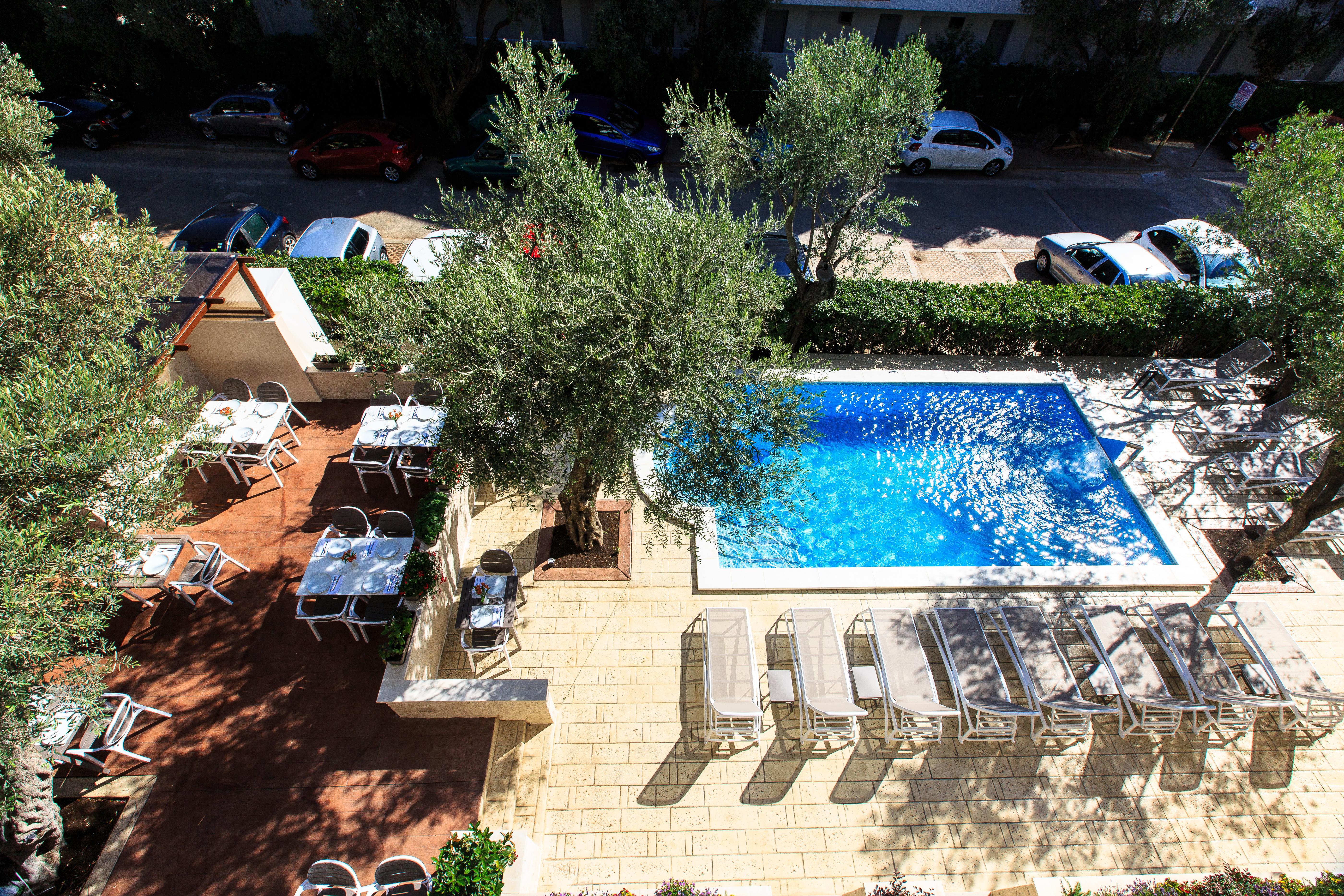Hotel Harmony Petrovac Buitenkant foto