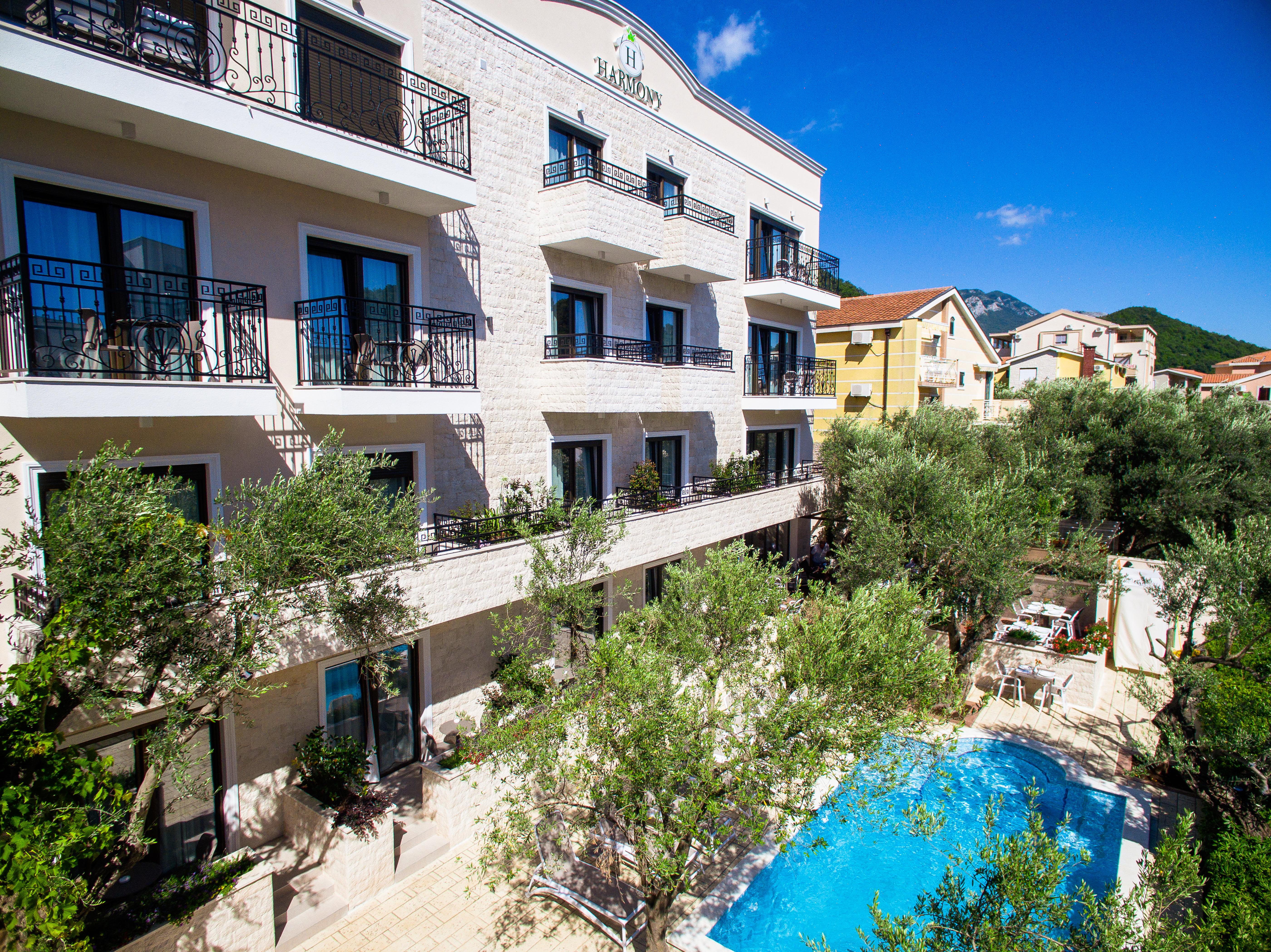 Hotel Harmony Petrovac Buitenkant foto
